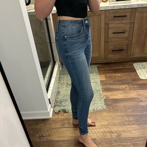 Judy Blue skinny fit size 1/25 high rise jeans